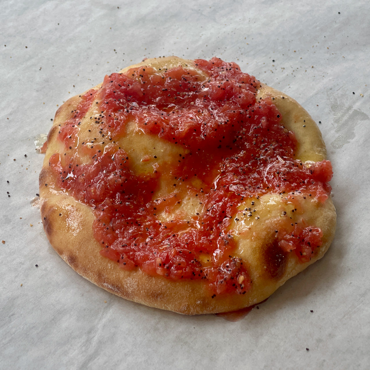 Grated Tomato Flatbreads with Poppy Seeds – La Boîte
