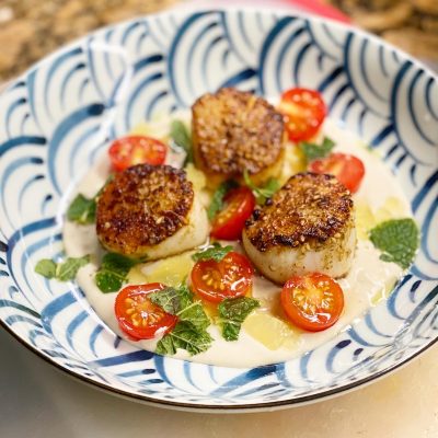 Za'atar Seared Scallops with Tahini Sauce